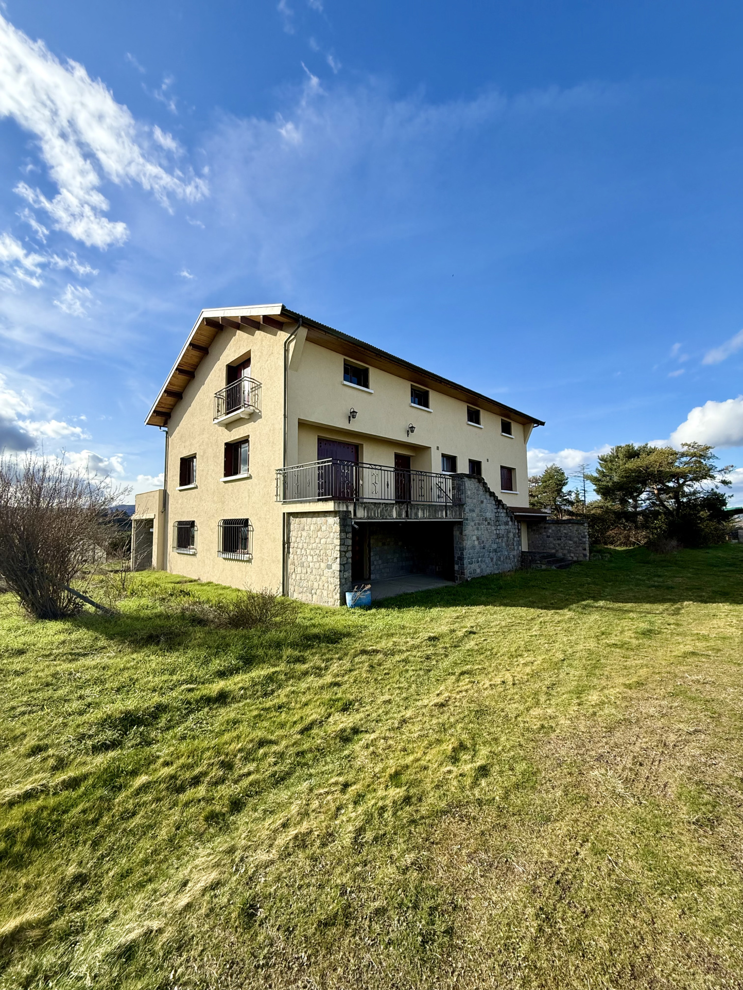 Agence immobilière de OUEST IMMO CONSEILS