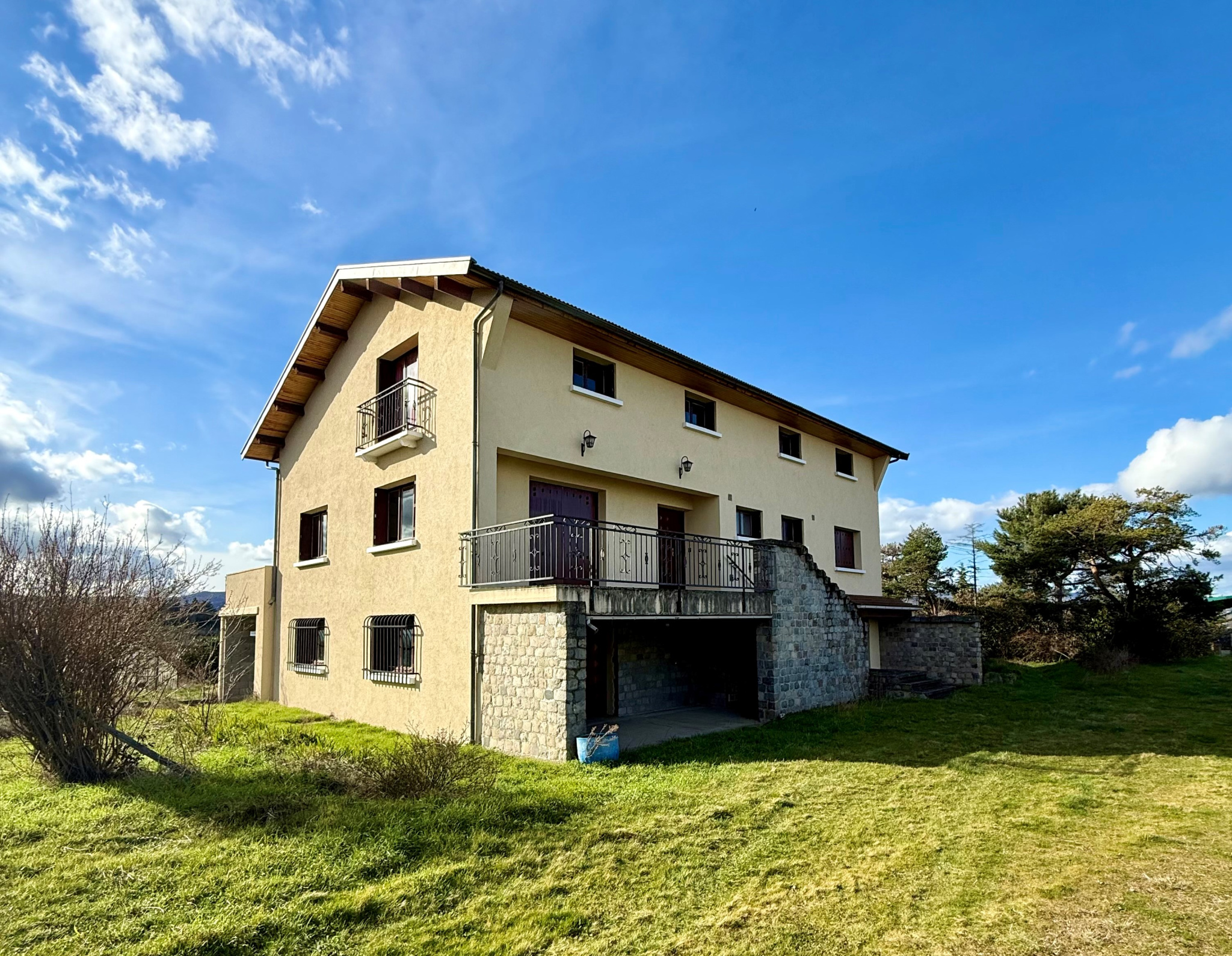 Agence immobilière de OUEST IMMO CONSEILS